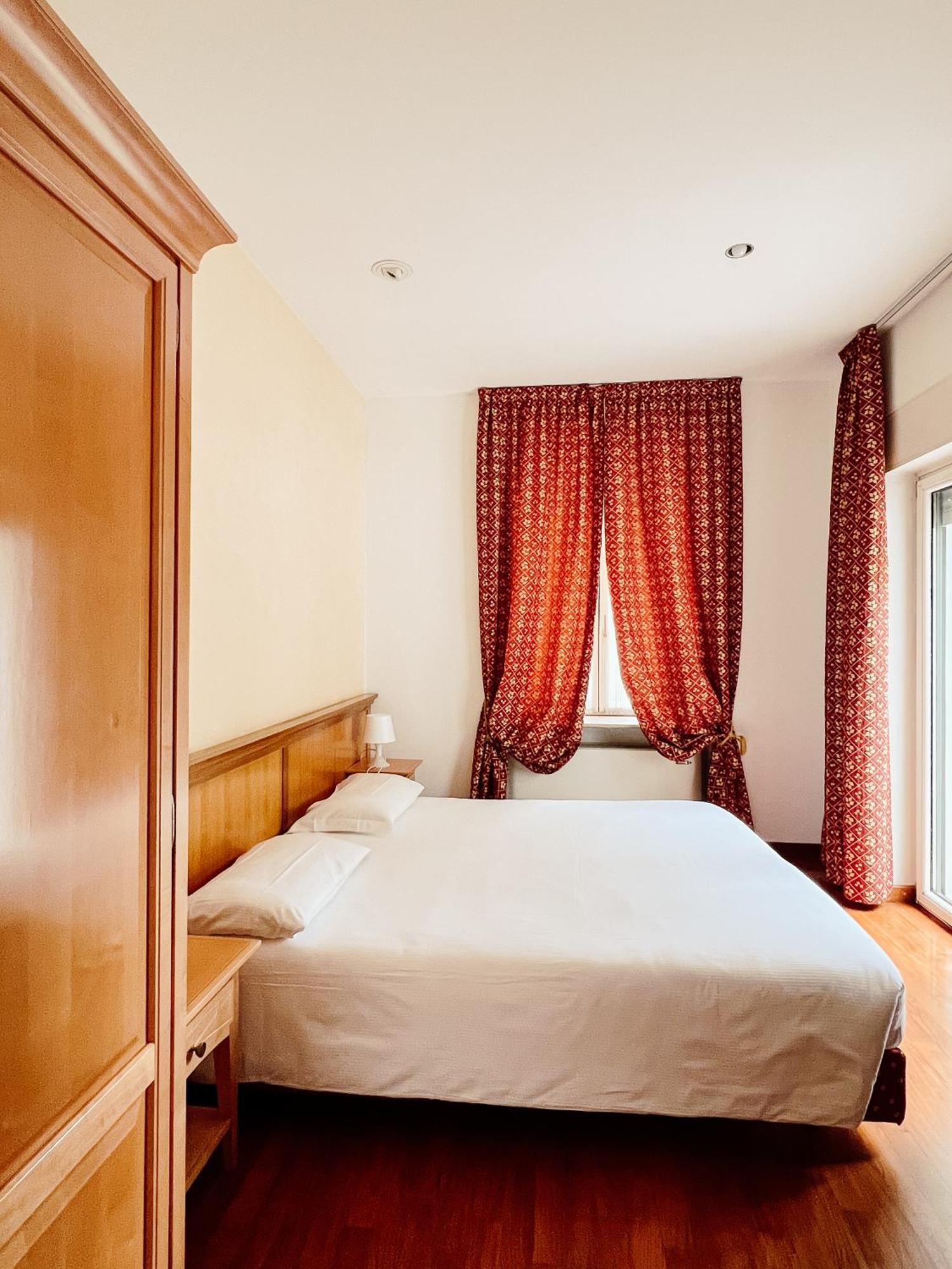 Gorizia Inn Bagian luar foto