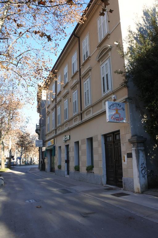 Gorizia Inn Bagian luar foto