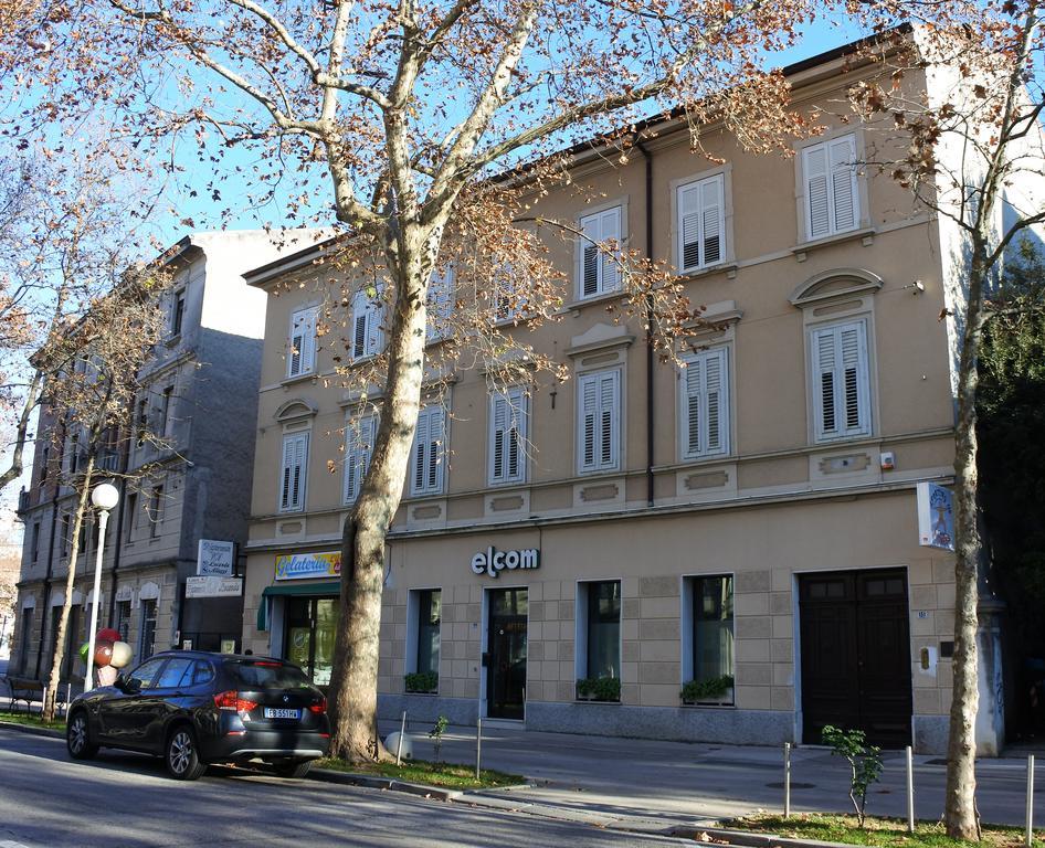 Gorizia Inn Bagian luar foto