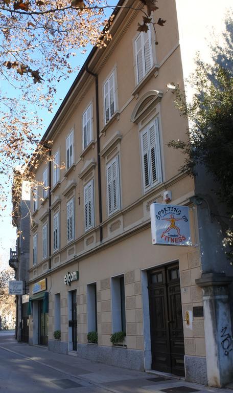 Gorizia Inn Bagian luar foto