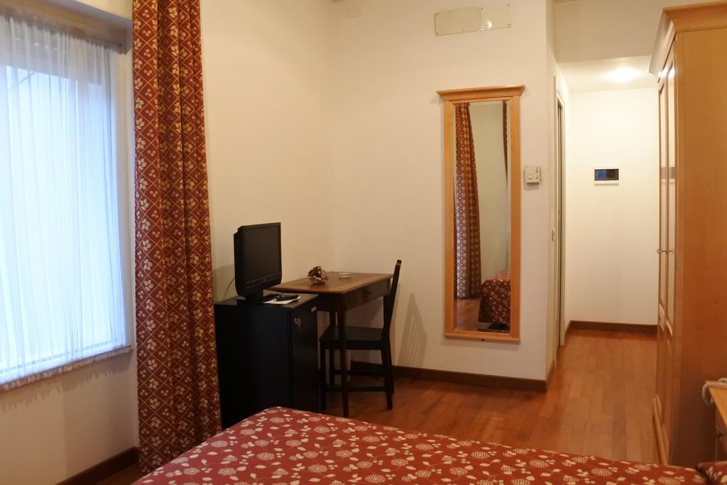 Gorizia Inn Bagian luar foto