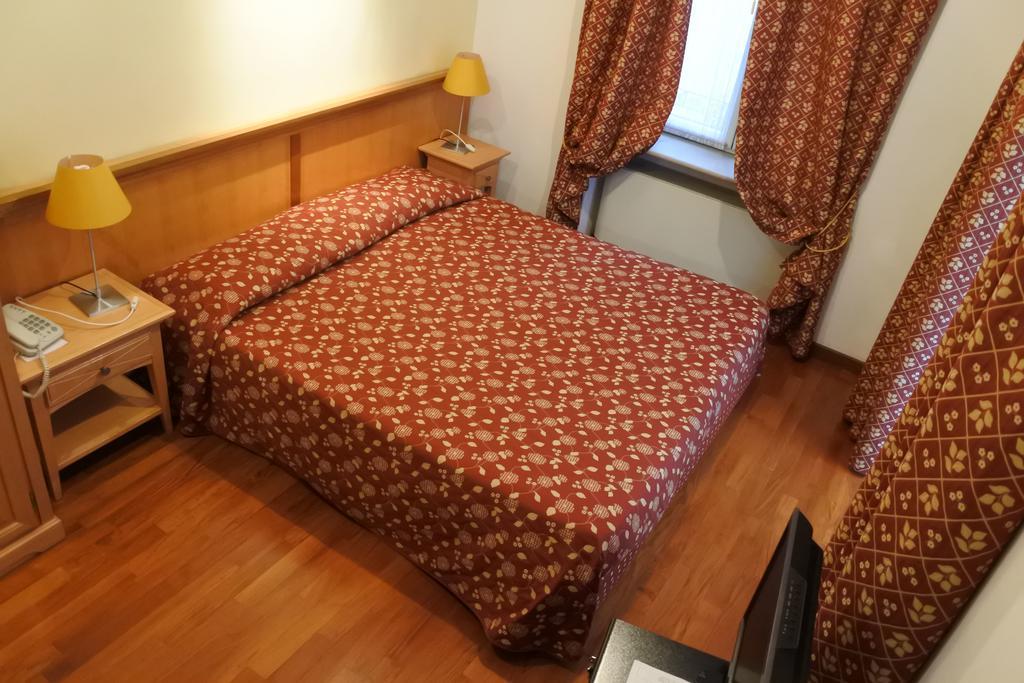 Gorizia Inn Bagian luar foto